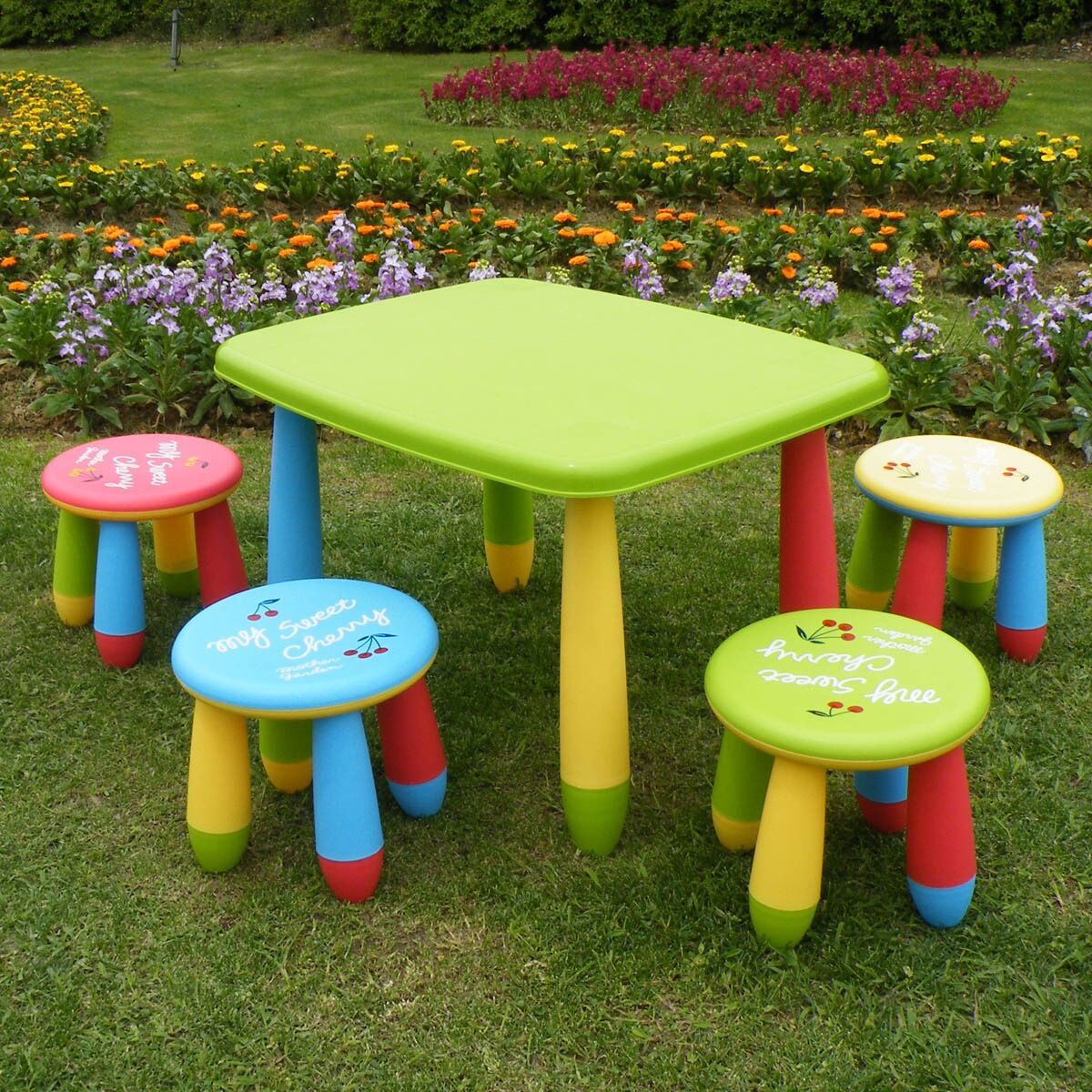 plastic table & Chairs for children US$20 BIG SALES!!!