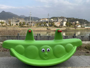 kids plastic seesaw PT-23099