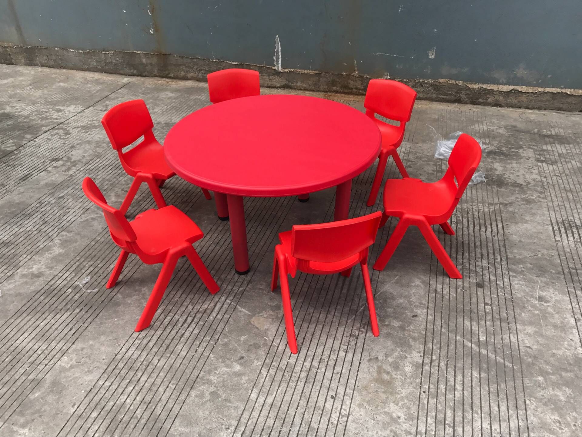 children's plastic round table SLZ-052