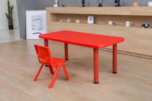 square Plastic Table SLZ-001