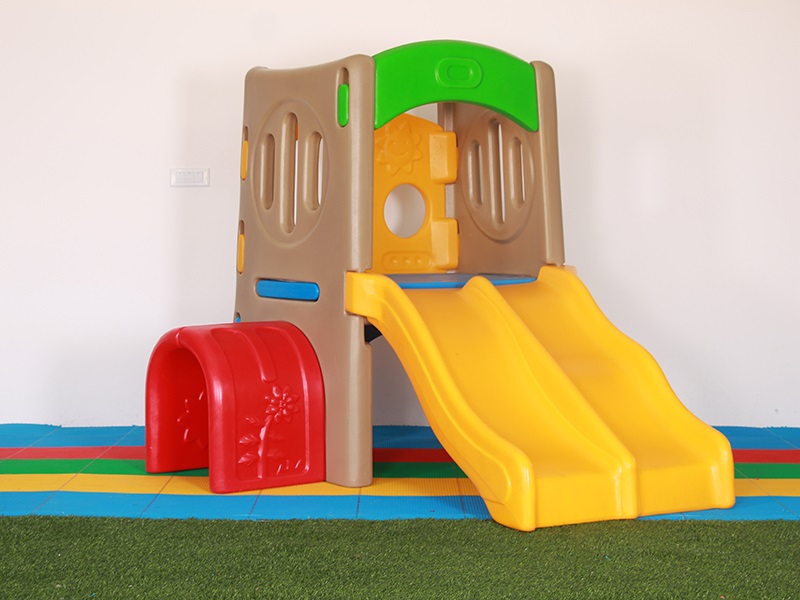children's plastic playhouse with slide SLWJ-018